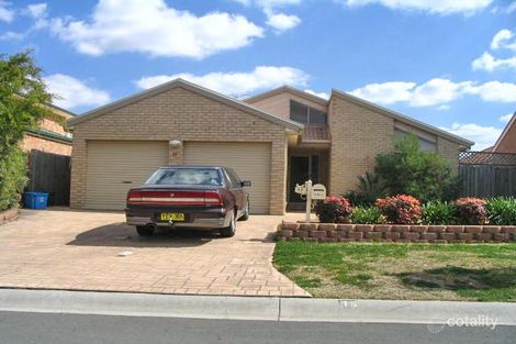 18 Todd Ct, Wattle Grove, NSW 2173