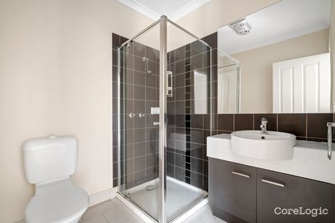 Property photo of 2/97 Greens Road Wyndham Vale VIC 3024
