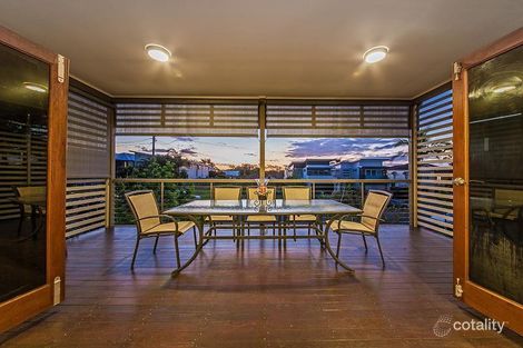 30 Keats St, Cannon Hill, QLD 4170