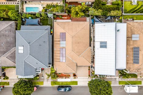 Property photo of 10 Hedge Street Rouse Hill NSW 2155