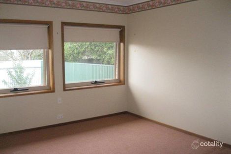 Property photo of 2/590 Livermore Street Lavington NSW 2641