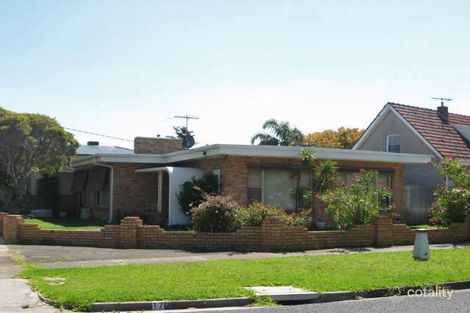 17 Seaview Cres, Seaholme, VIC 3018