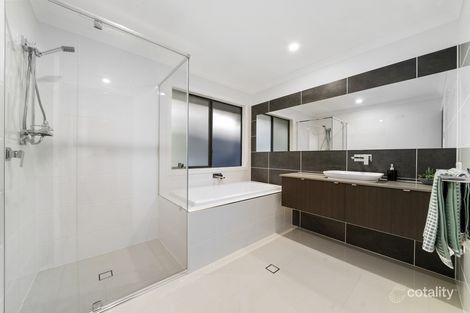 Property photo of 72 Quay Circuit Newport QLD 4020