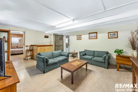 Property photo of 31 Andaman Street Jamboree Heights QLD 4074