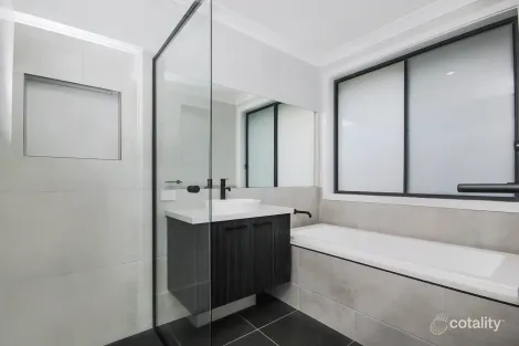 Property photo of 6 Ganges Court Dunbogan NSW 2443