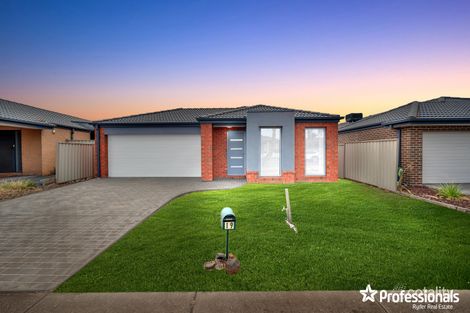19 Red Fox Bvd, Brookfield, VIC 3338