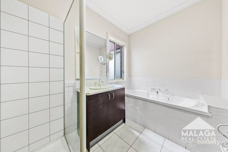 Property photo of 14 Kristian Drive Hillside VIC 3037