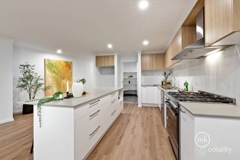 Property photo of 22 Warwick Road Greensborough VIC 3088