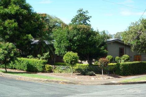 10 Mary St, Labrador, QLD 4215