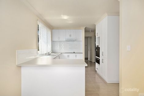 Property photo of 5 Robertson Drive Alfredton VIC 3350