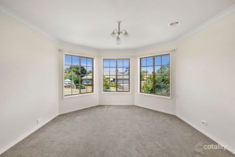 Property photo of 5 Robertson Drive Alfredton VIC 3350
