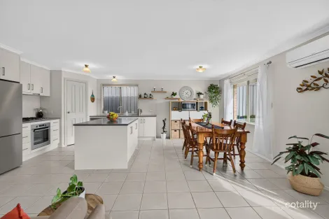 Property photo of 12 Heysen Parade Hayborough SA 5211