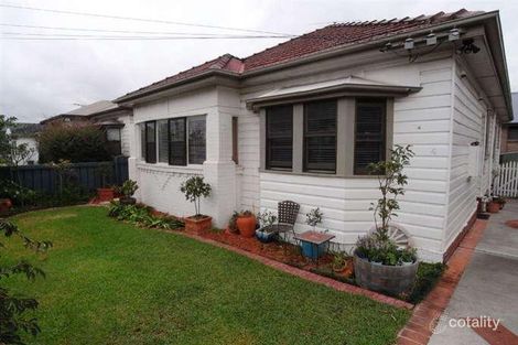 Property photo of 4 Griffiths Street Mayfield NSW 2304