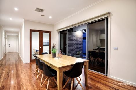 Property photo of 3 Laguna Place Craigieburn VIC 3064