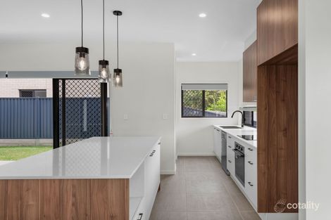 Property photo of 8 Stanaway Place Bellbowrie QLD 4070