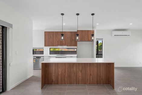 Property photo of 8 Stanaway Place Bellbowrie QLD 4070
