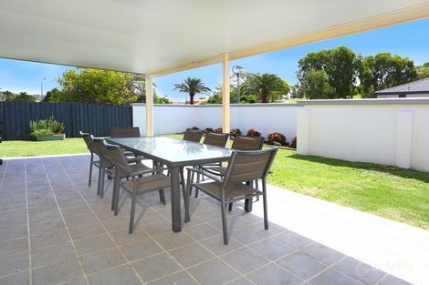 Property photo of 1 Solitaire Place Robina QLD 4226
