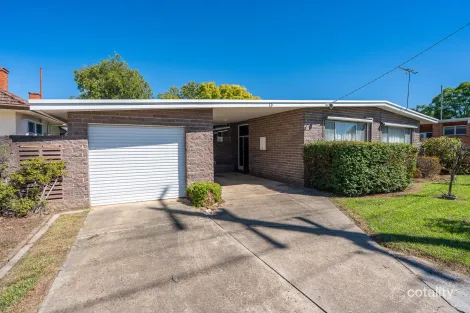 13 Mulqueeney St, Wodonga, VIC 3690