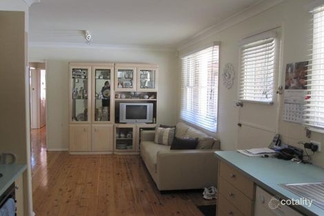 Property photo of 36 Leichhardt Crescent Sylvania NSW 2224