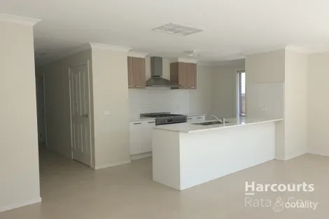 Property photo of 28 Bendoc Street Wollert VIC 3750