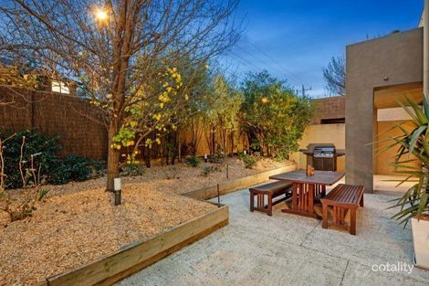 Property photo of 1/219-221 Alma Road St Kilda East VIC 3183