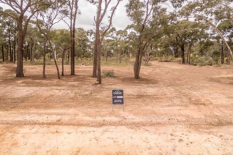 Property photo of 15 Skye Court Kangaroo Flat VIC 3555