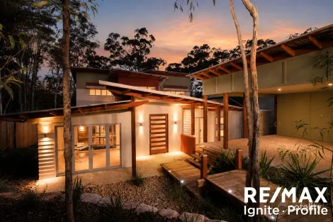 26 Paterson St, Seventeen Mile Rocks, QLD 4073