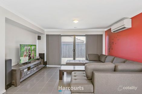 Property photo of 11 Field Street Pakenham VIC 3810