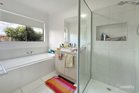 Property photo of 9 Redleaf Avenue Warragul VIC 3820