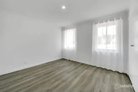 Property photo of 39 Loch Road Dandenong North VIC 3175