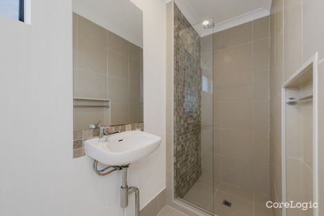 Property photo of 8/30 Armadale Street St Lucia QLD 4067