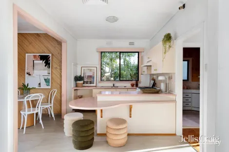 Property photo of 16 Wimpole Crescent Bellfield VIC 3081