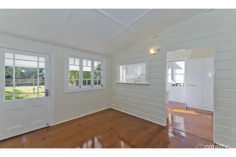 Property photo of 56 Pearson Street Kangaroo Point QLD 4169