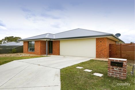 5 Tweedie Ct, Stratford, VIC 3862