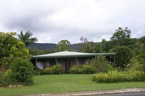 1 Yanchep Cl, Kewarra Beach, QLD 4879