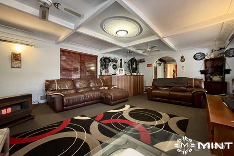 Property photo of 10 Oakover Way Gosnells WA 6110