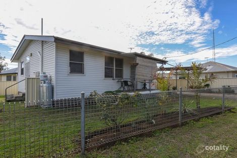 19 Stewart Ave, Hamilton East, NSW 2303