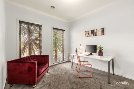 Property photo of 8 Fitzgerald Drive South Morang VIC 3752