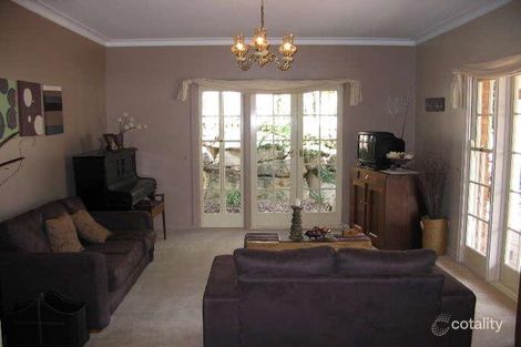 Property photo of 3 Evans Court Mount Ommaney QLD 4074