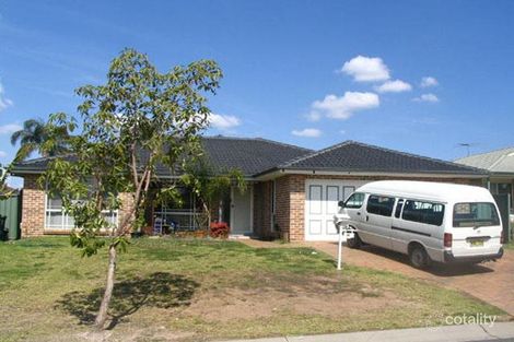 22 Tamworth Cres, Hoxton Park, NSW 2171