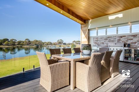 4/8 Lewis Pl, Paynesville, VIC 3880