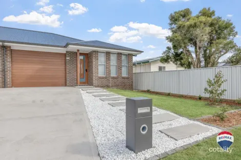 Property photo of 2/24 Bowden Street Heddon Greta NSW 2321