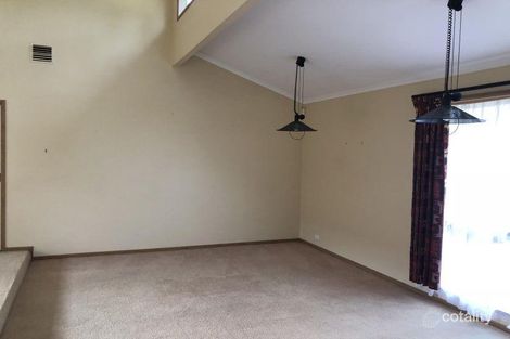 Property photo of 326 Heaths Road Hoppers Crossing VIC 3029