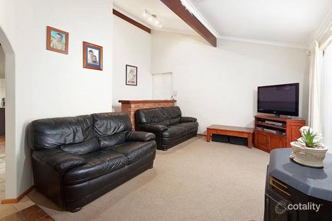 Property photo of 12 Knot Way Yangebup WA 6164