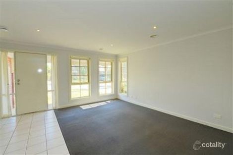 Property photo of 6 Parbury Avenue Lake Gardens VIC 3355