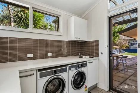 Property photo of 7 Baust Crescent Coromandel Valley SA 5051