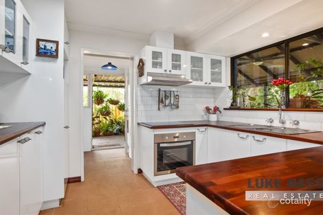 Property photo of 4 Tweed Close Camillo WA 6111