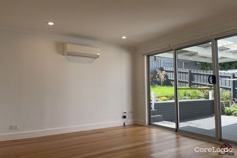 Property photo of 14 Greenbank Crescent Pascoe Vale South VIC 3044