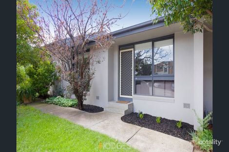Property photo of 16/12 Warrigal Road Parkdale VIC 3195