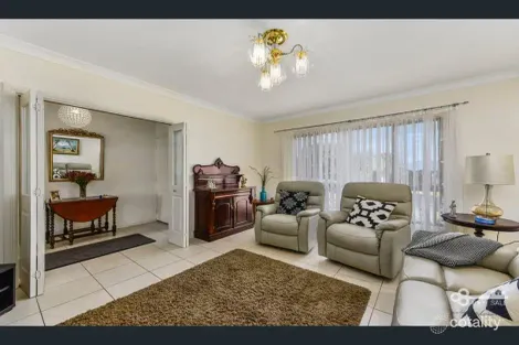 Property photo of 18 Dalkeith Drive Mount Gambier SA 5290